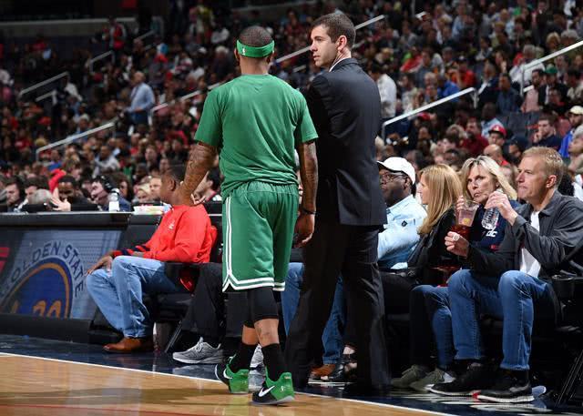 约基奇37+9+8掘金力克活塞 76人险胜爵士3连胜