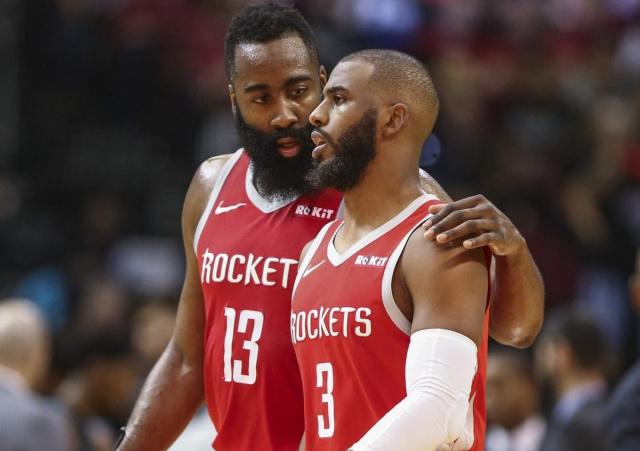 卡尔·雅泽姆斯基在 1967 年通过最后一战的两个打点，惊险锁定三冠王