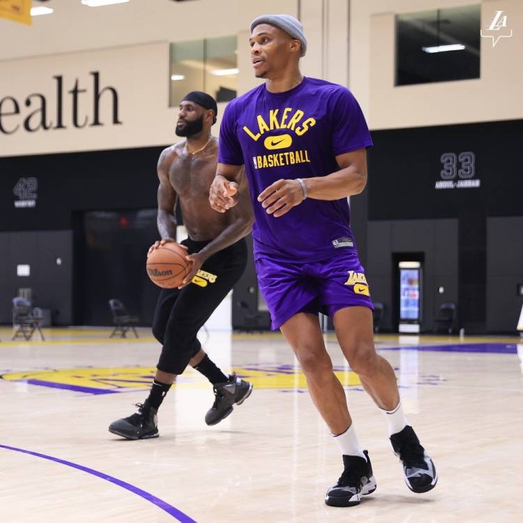 曝《CS2》将加入宠物系统！V社开发3年终将＂成熟＂！