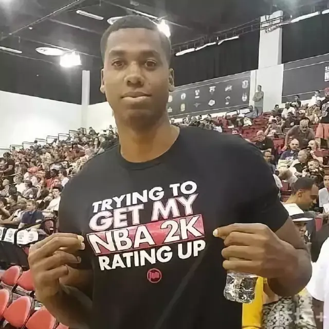 火箭三巨头74分守住主场，史密斯18+7回报乌度卡，谢泼德遭遇劲敌