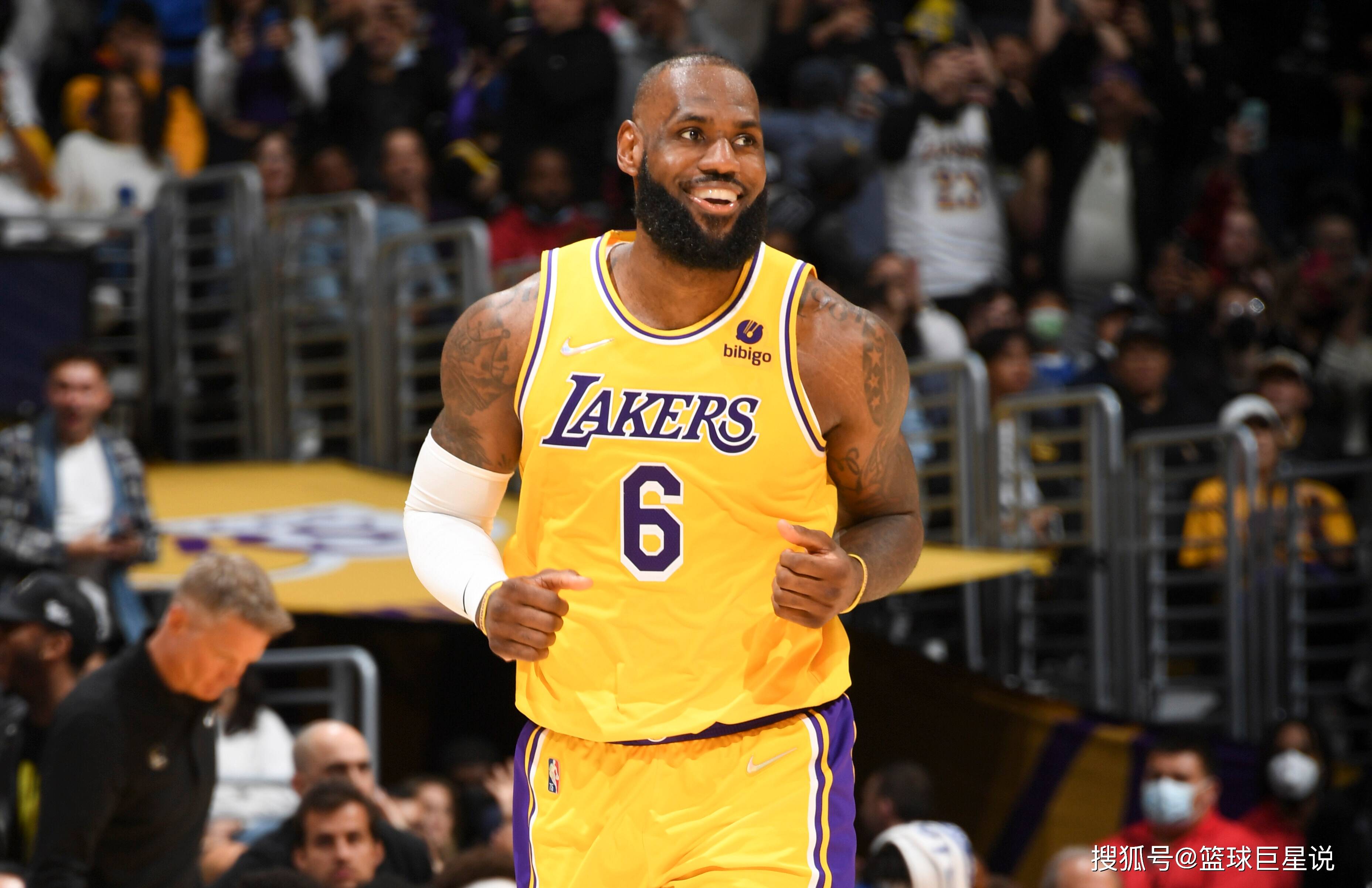 每体：法比奥-席尔瓦寻求在冬窗离开多特并回到西班牙踢球