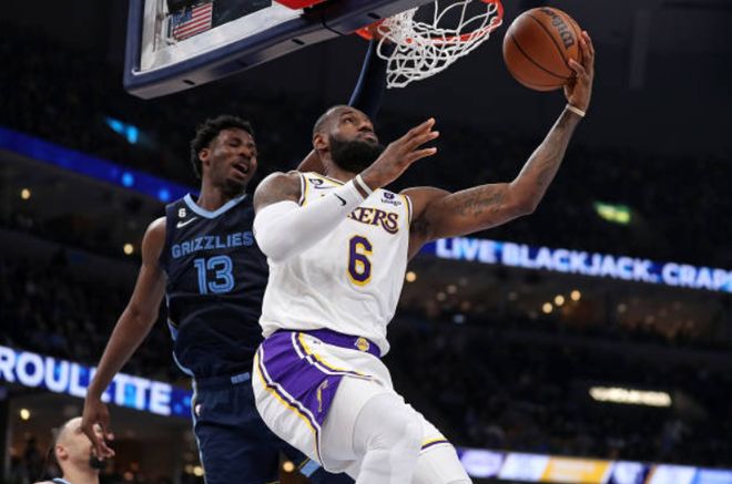 町田泽维亚主场逆袭蔚山HD，亚冠精英联赛东亚区排名上升