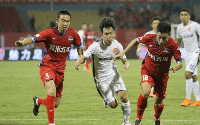 曼联2-2埃弗顿，B费点射+助攻，芒特破门，海文自摆乌龙